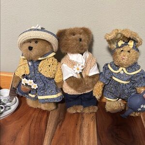 NWT Boyds Bears 2003 Spring Plush Set